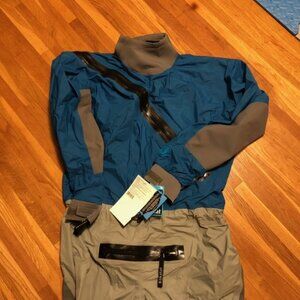 Men’s Kokotat SuperNova Semi-Dry Suit Size Large NWT